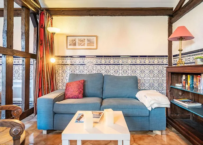 Holiday La Poste Tatil Evi